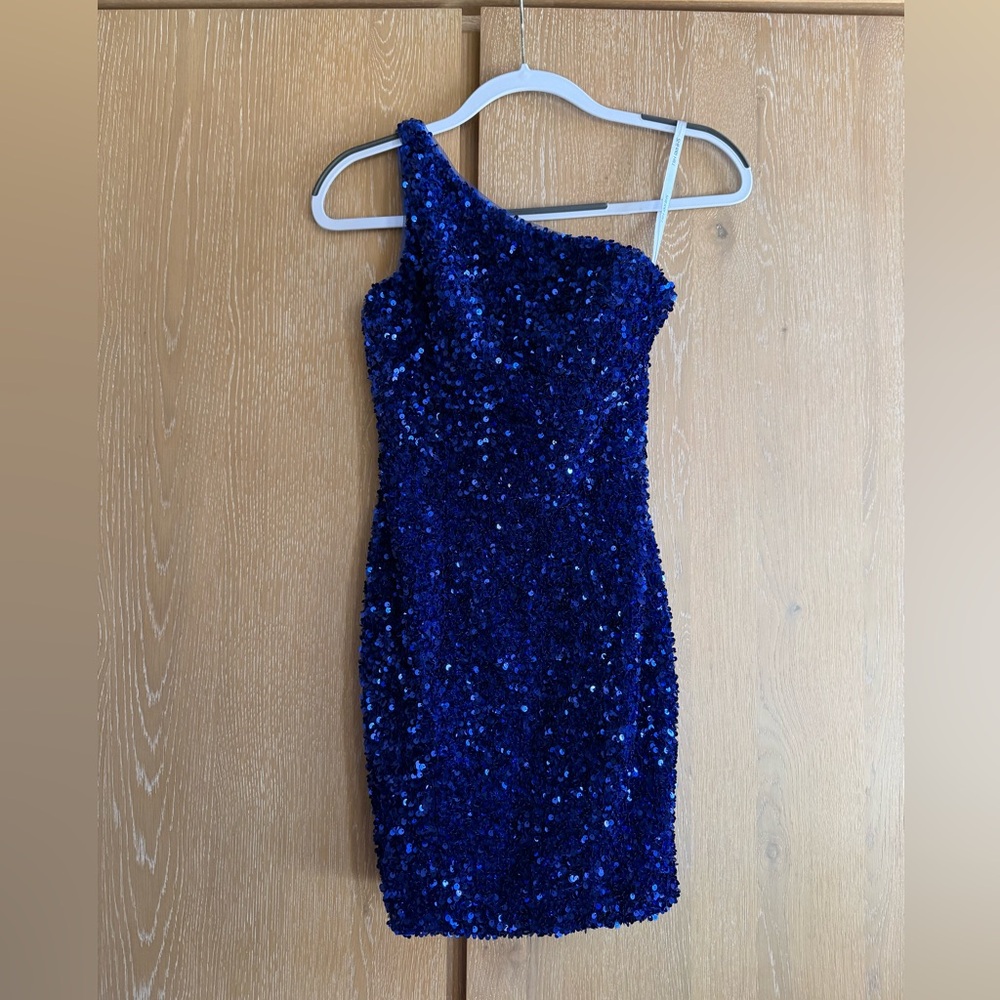 Sherri Hill One-Shoulder Blue Sequin Dress